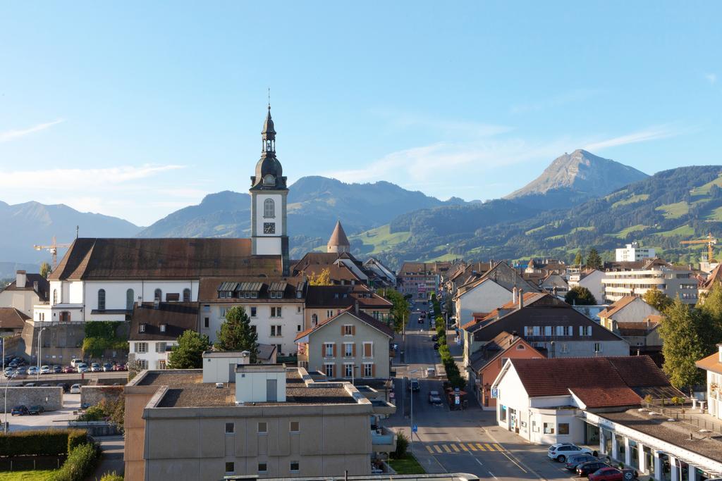 Hotel Rallye & Entrees Aux Bains De La Gruyere Bulle Exterior photo